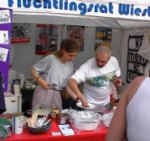 Infostand bei Folklore